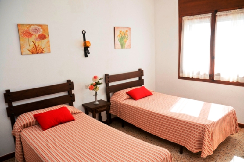 Additional photograph of 4 Bed Holiday Villas, Estartit (Sleeps 8)