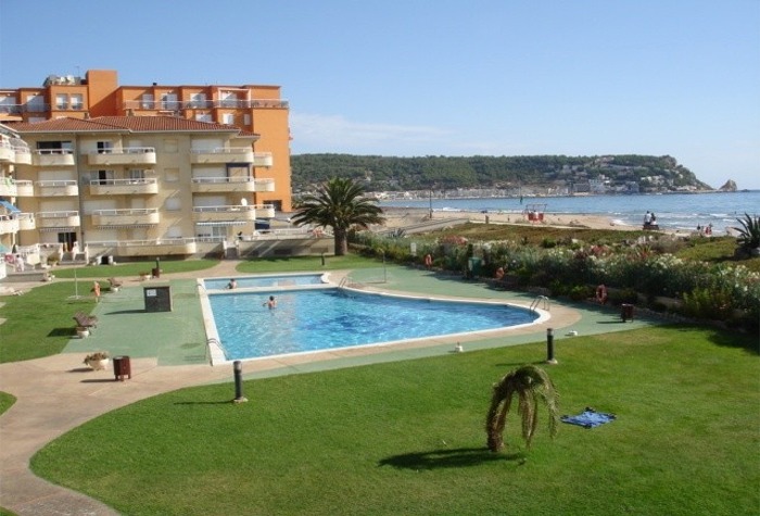 Manureva Complex holiday apartments in L'Estartit, Costa Brava