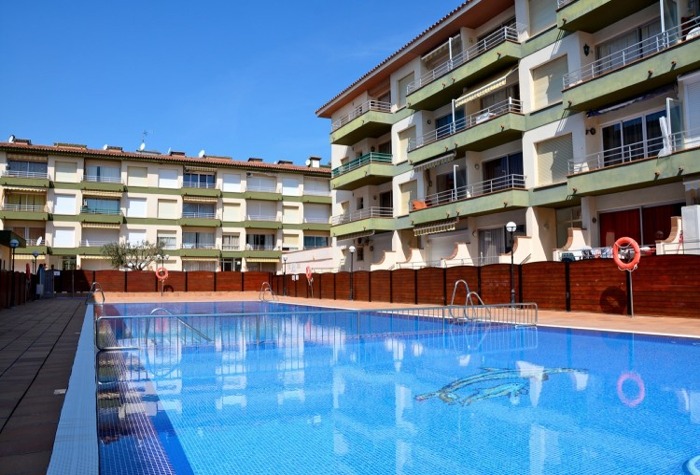 Omega Complex holiday apartments in L'Estartit, Costa Brava